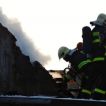 2.2.2012 V Hati na Opavsku hořela střecha usedlosti nad dílnou i bytem 02.02.2012