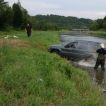 Vyproštění automobilu z řeky na Hlučínsku 03.08.2012